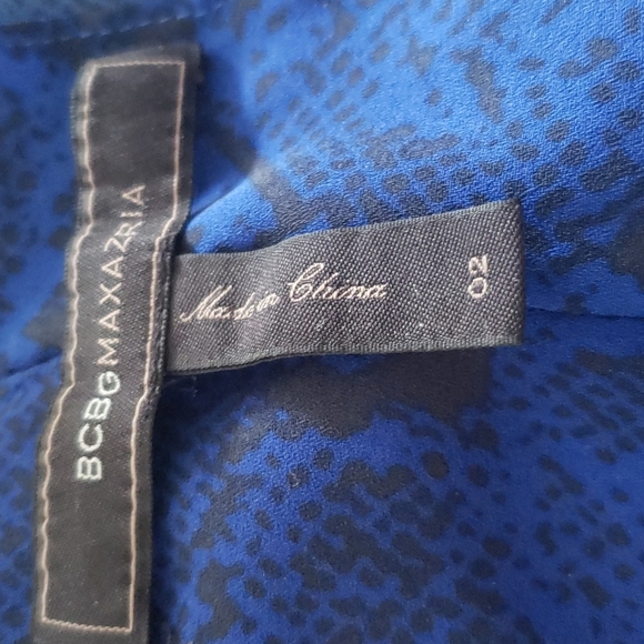 BCBGMAXAZRIA Vance V-Neck Blue Floral Romper - Picture 5 of 8